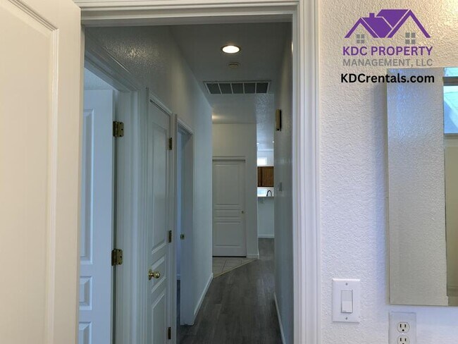 Building Photo - 1024 Westcreek Ln