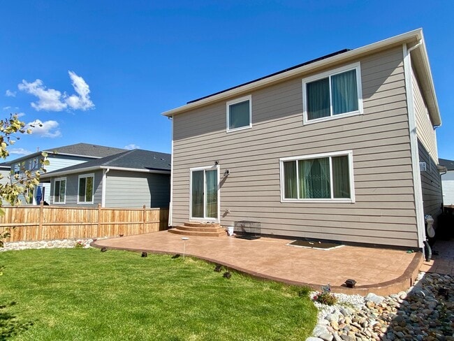 Building Photo - Modern Living with Solar Savings: Spacious 4BR Home in Douglas County