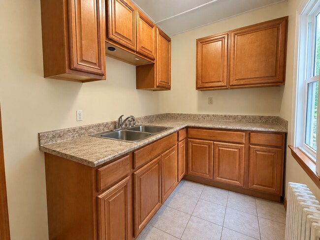Building Photo - 55 Worthington St