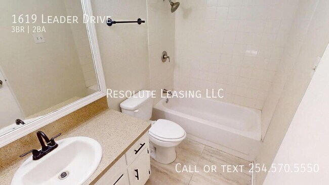 Building Photo - 1619 Leader Dr