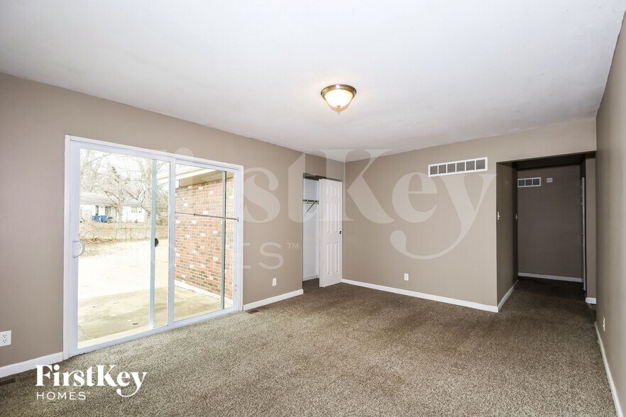 Building Photo - 6 Thornton Abby Rd