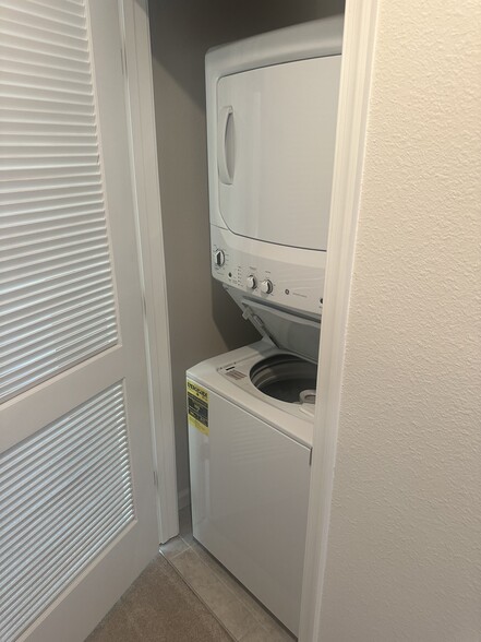 Building Photo - 2586 Sadler Trace Way