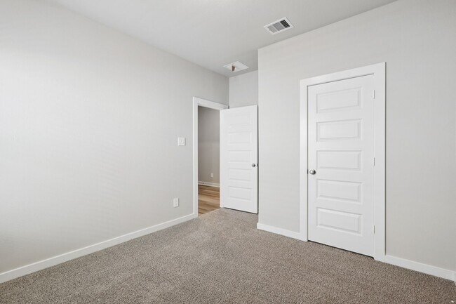 Building Photo - 2639 Clapbread Ln