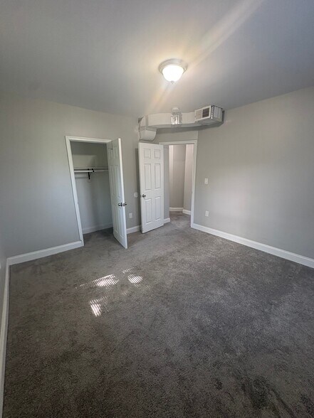 Building Photo - 2304 Tioga Pkwy