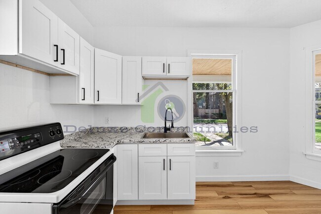 Building Photo - 851 Worden St SE