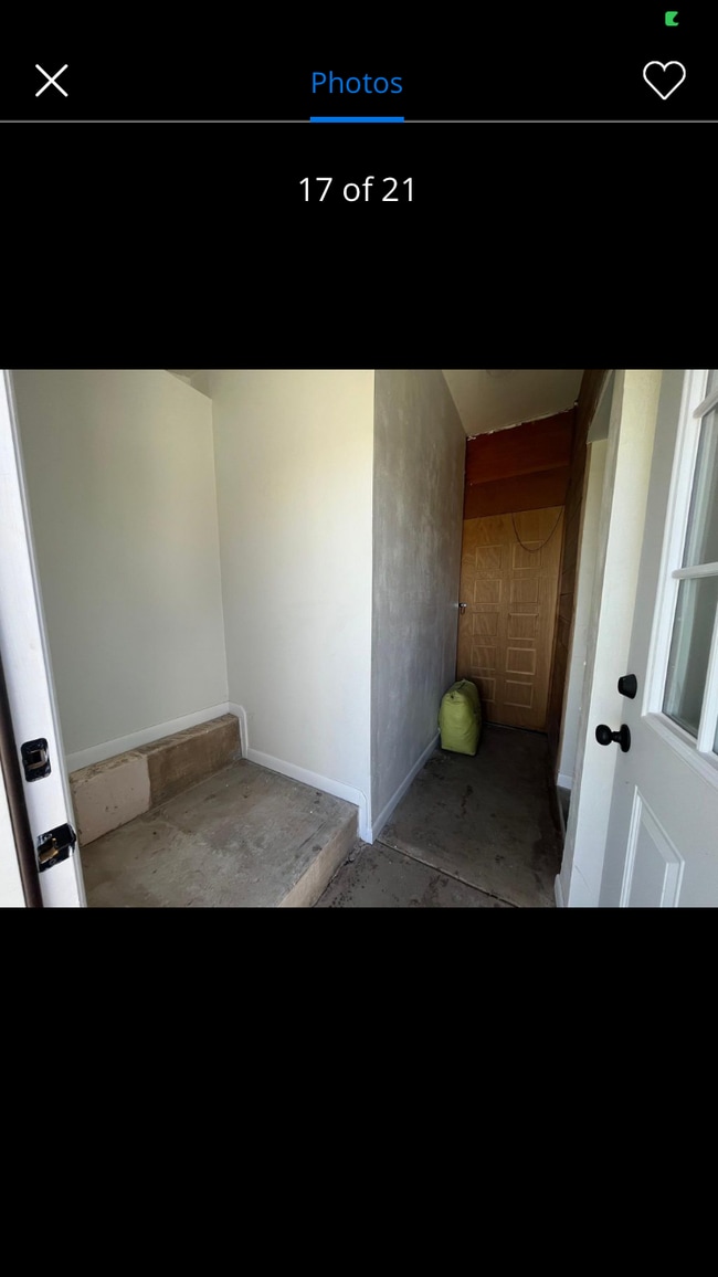 Building Photo - 274 W Spruce Ln