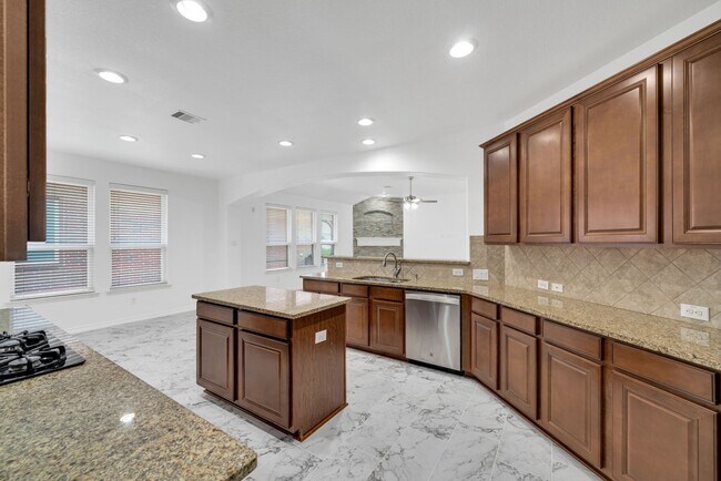 Building Photo - 16419 Dover Mills Dr