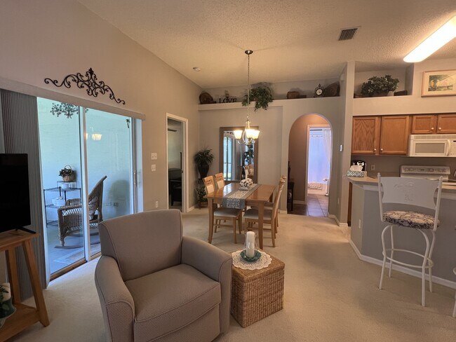 Building Photo - 18030 Webster Grove Dr