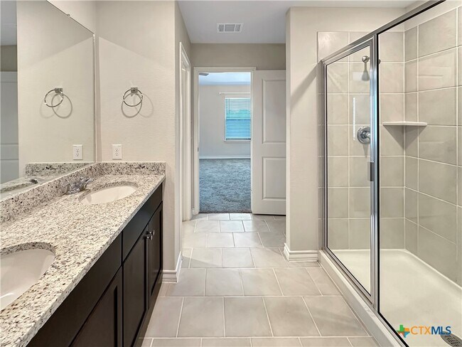 Building Photo - 408 Pebble Creek Run