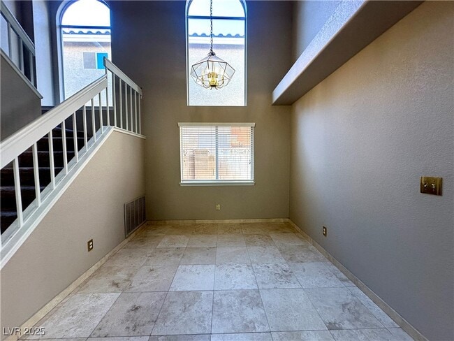 Building Photo - 2433 Twin Flower Cir