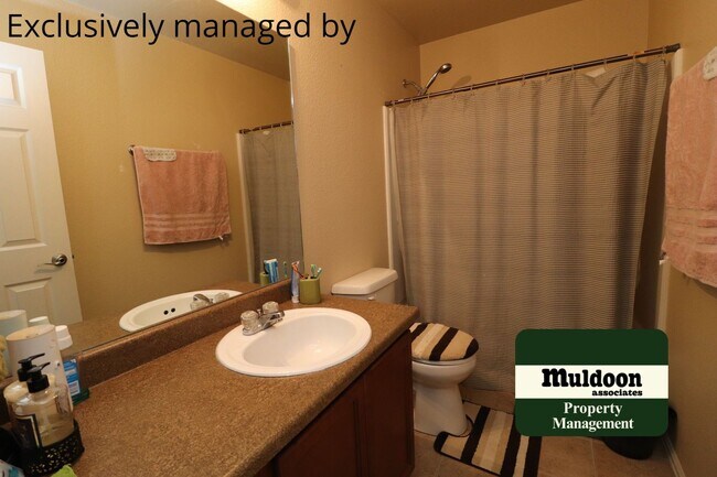 Building Photo - *COMING SOON* Lovely 3 Bedroom in Lorson R...