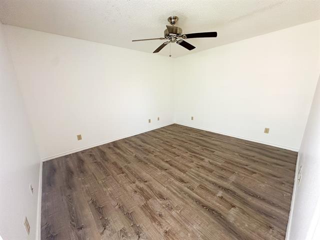 Building Photo - 16301 Ledgemont Ln