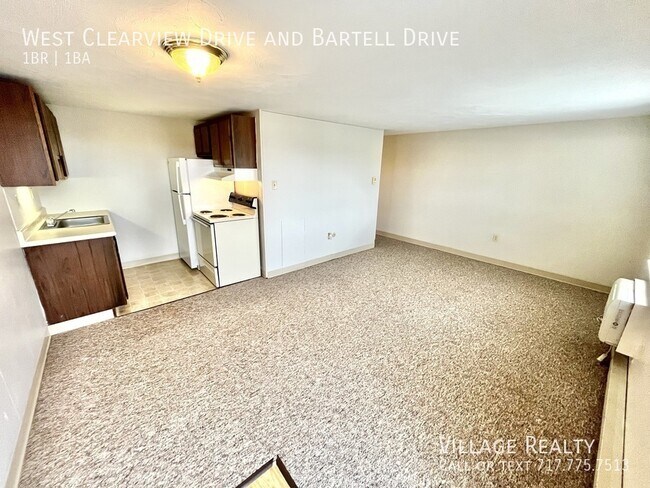 Building Photo - 91 W Clearview Dr