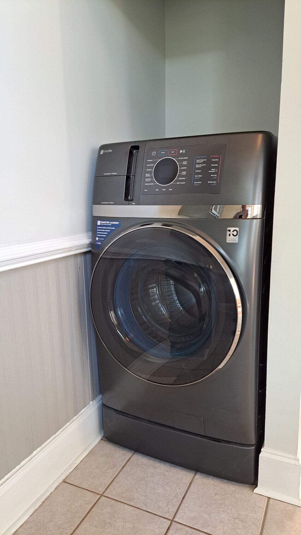 Combination washer/dryer - 101 E Broad St