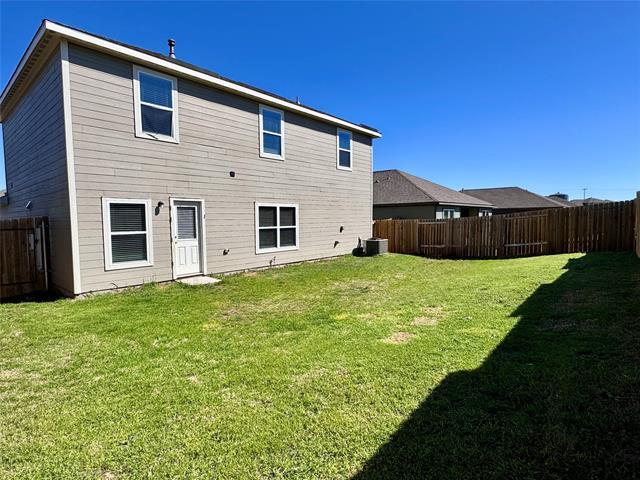 Building Photo - 2409 Stillwater Dr