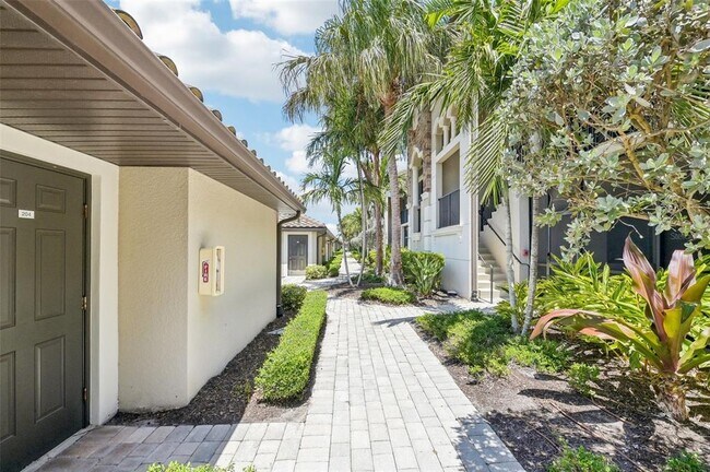 Building Photo - 5528 Palmer Cir