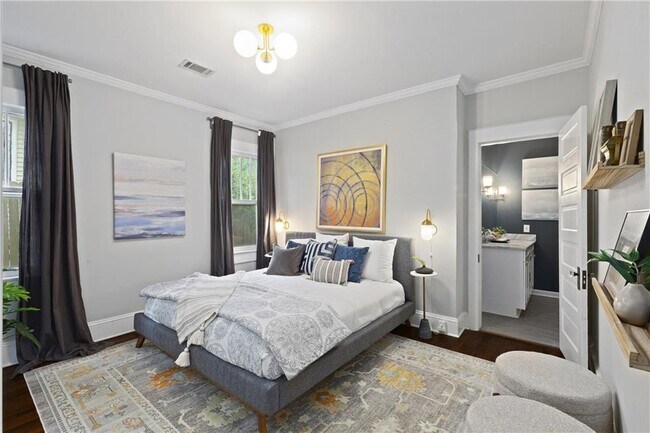 Building Photo - 481 Hill St SE