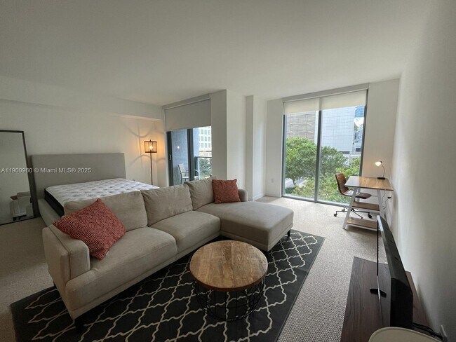 Building Photo - 31 SE 6th St