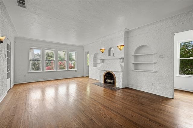 Building Photo - 3458 Normandy Ave