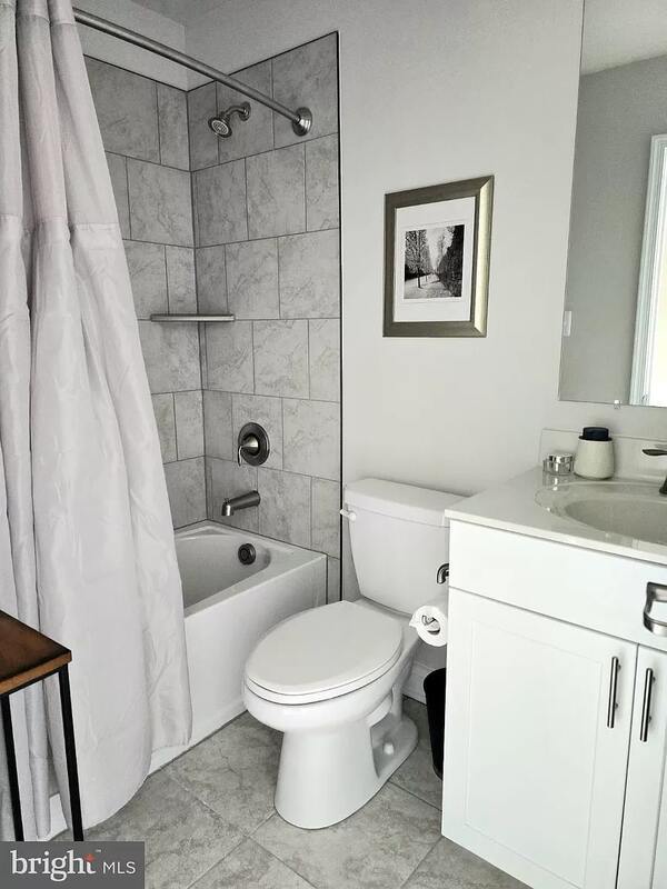 Building Photo - 24615 Dogwood Ln