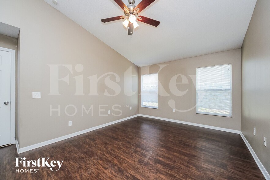 Building Photo - 7560 Groveoak Dr