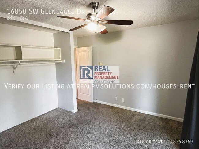 Building Photo - 16850 SW Gleneagle Dr