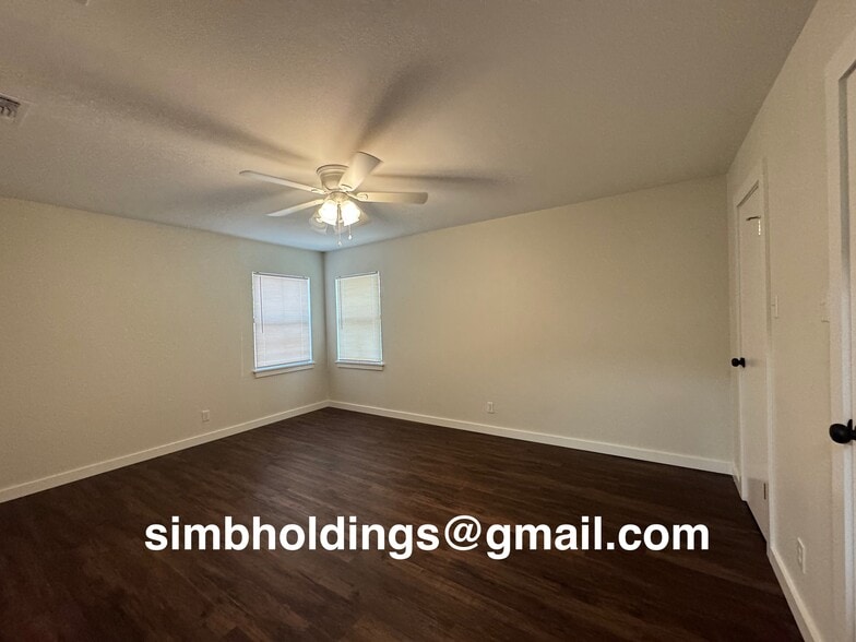 Building Photo - 2830 Colorado Ave