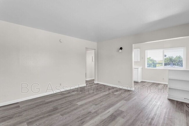 Building Photo - 1932 Ethan Way