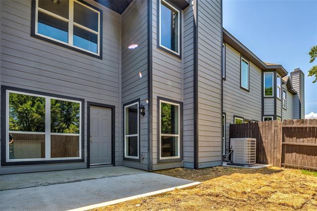 Building Photo - 3262 Wexford Dr