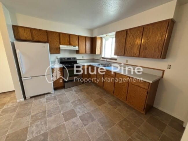 Building Photo - 2141 Meppen Dr