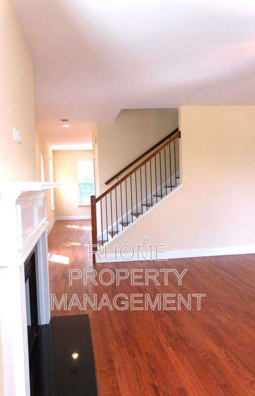 Building Photo - 5905 Brookside Oak Cir