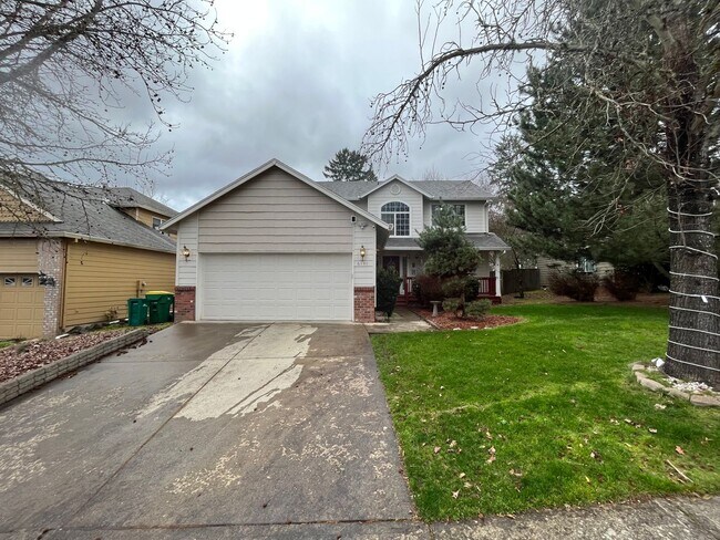 Building Photo - Beautiful 3 Bed, 2.5 Bath House in Central...