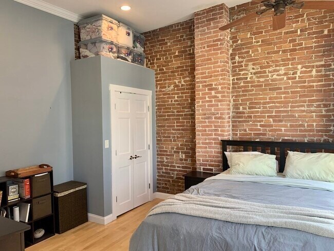 Building Photo - 371 Cardinal Medeiros Ave