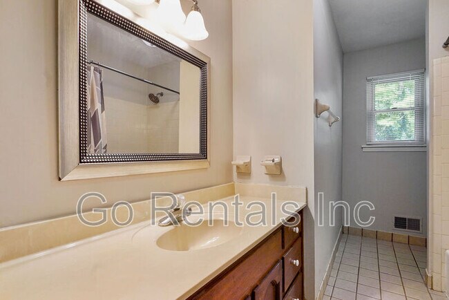 Building Photo - 122 Old Spanish Trail