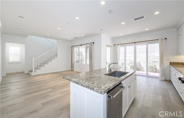 Building Photo - 71 Stetson