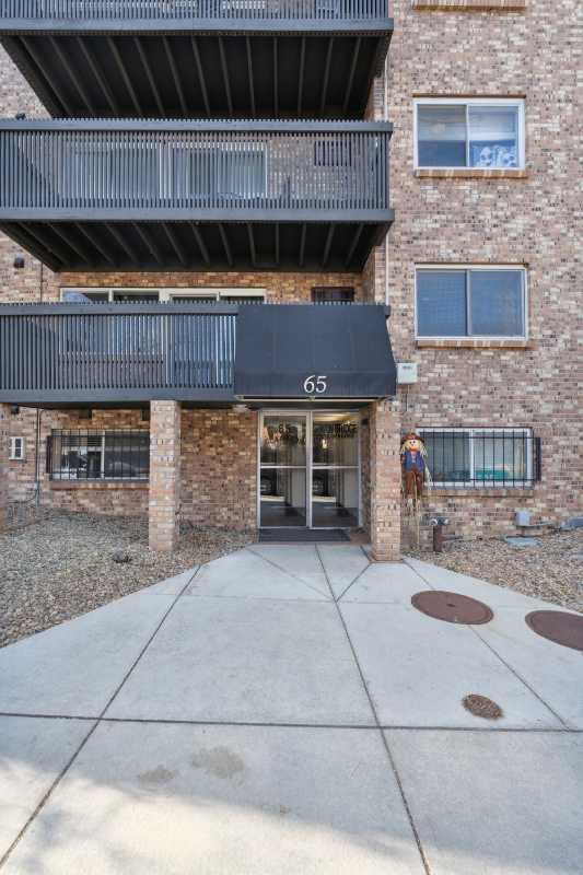 Building Photo - 65 N Clarkson St