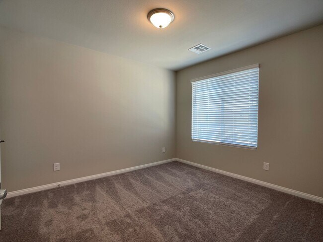 Building Photo - Brand New, Never Lived in House, located in the Southwest!