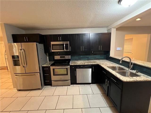 Building Photo - 4853 Metropolitan Dr