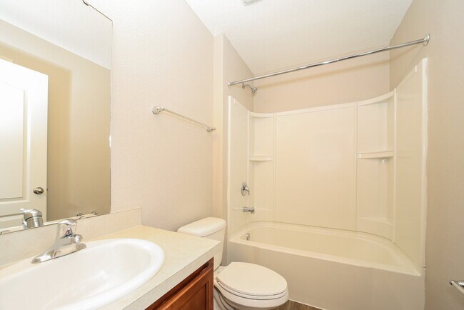 Building Photo - 2126 Tyson Lake Dr