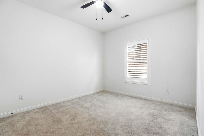 Building Photo - 2035 Prestwick Pl