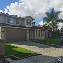 Building Photo - 382 Edgewater Dr