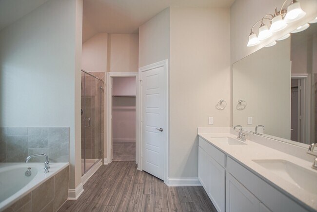 Building Photo - 17112 Coneflower Pl
