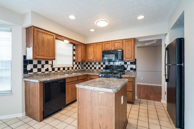 Building Photo - 4107 Pathfield Dr