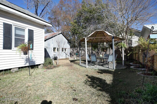 Building Photo - 519 Mudd Ave