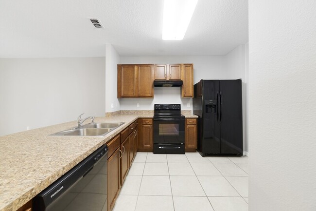 Building Photo - 443 Arbor Lakes Dr