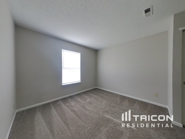 Building Photo - 2840 Redland Ln