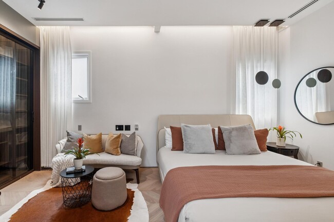 Building Photo - 2783 Filbert St