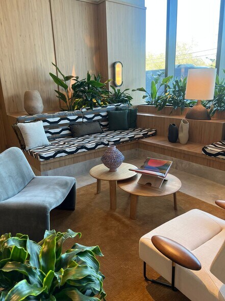 Building Photo - 70 NW 28th St