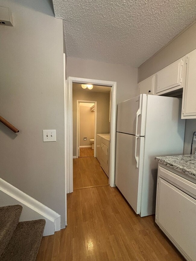 Building Photo - 2-story townhome with 1-car attached garage!
