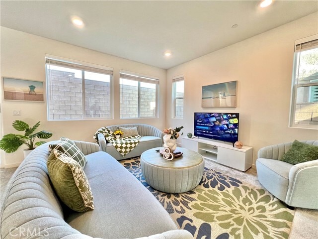 Building Photo - 3082 Carrizo Dr